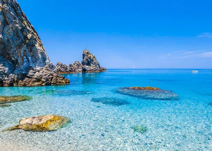 La Torre Saracena - With Services & Free Parking * Palmi