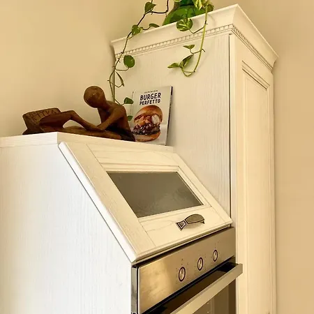 La Torre Saracena - With Services & Free Parking *