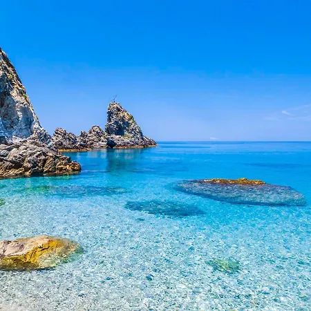 La Torre Saracena - With Services & Free Parking * Palmi